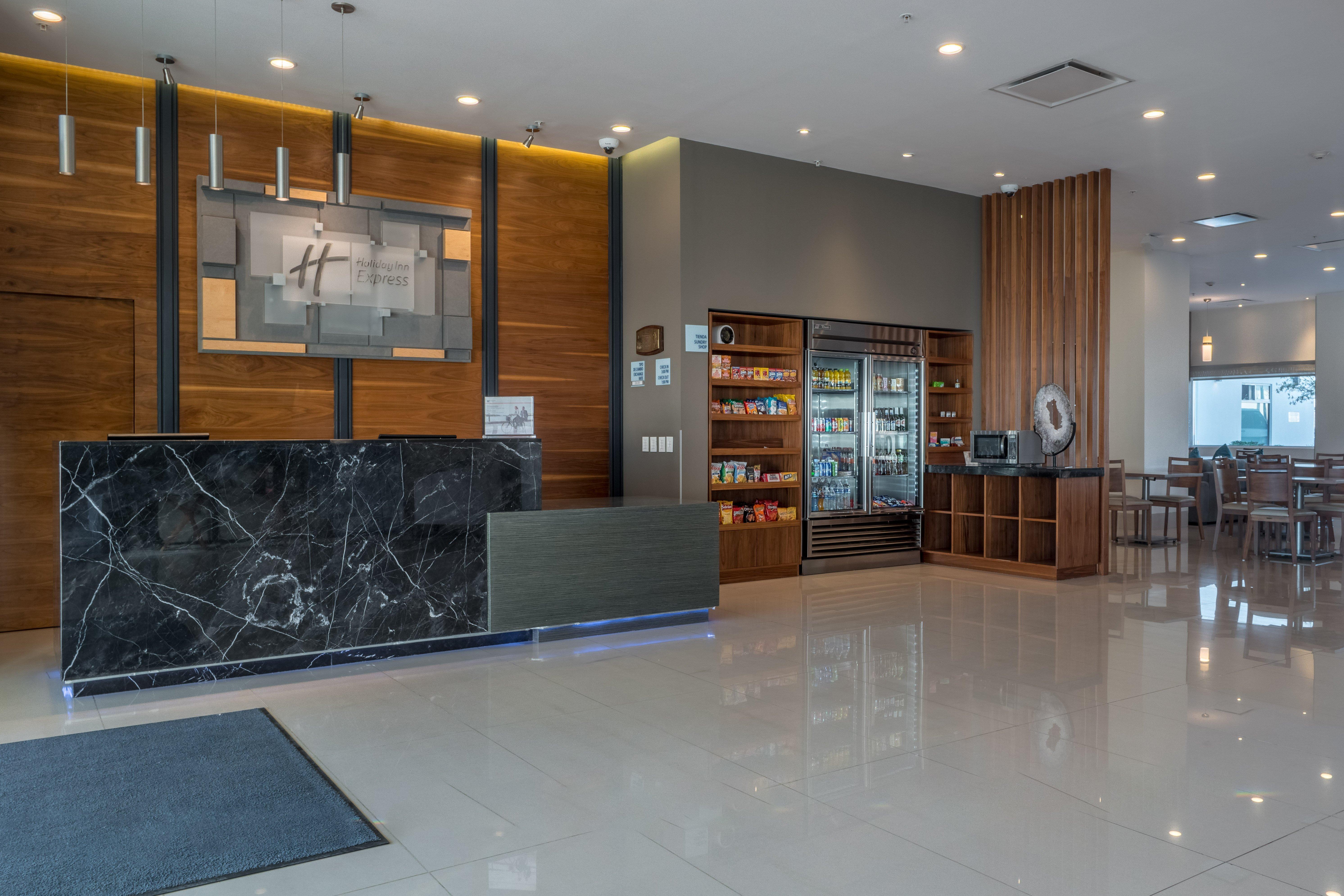 Holiday Inn Express & Suites Silao Aeropuerto Terminal By Ihg Exterior foto